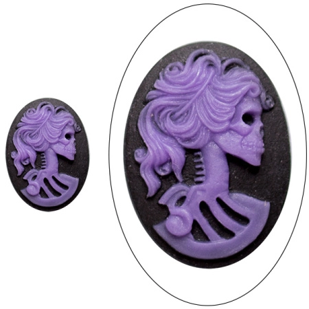 Камея акриловая, 25х18мм, девушка-скелет, фиолетовая на черном, 1 шт.
