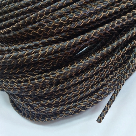 Шнур кожаный, около 2.7-3.2мм, плетеный, двухцветный, темно-коричневый с бежевым, 1 метр Шнур кожаный, около 2.7-3.2мм, плетеный, двухцветный, темно-коричневый с бежевым, 1 метр