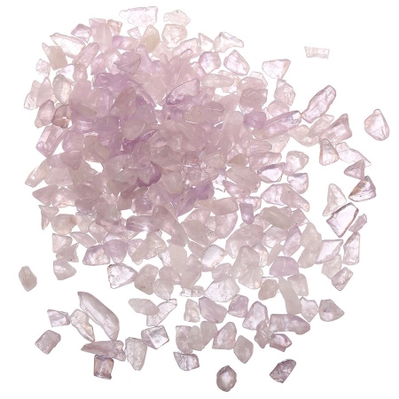 <p>Сколы из камня - натурального аметиста. Без отверстий! Могут существенно отличаться по форме и размеру. Оттенок может отличаться от фотографии. Используется для декорирования украшений, шкатулок, картин и т.д. Также крошку можно насыпать в стеклянную бутылочку. Цена за упаковку 20 грамм (около 80-120 шт.).</p>