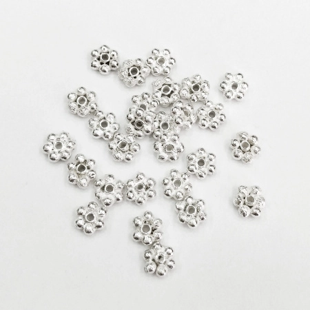 Бусина металлическая, 4х1.5мм, Индия, рондель цветочек, базовый материал - латунь, посеребренный, 100 шт.