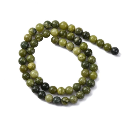 <p>Бусины из натурального камня - канадского нефрита качества А. Бусины могут немного отличаться по форме и размеру. Оттенок может немного отличаться от фотографии. Длина низки 18-19 см, в низке около 29 бусин. Низки формируются без проверки на дефекты каждой бусины. Цена за низку.</p>