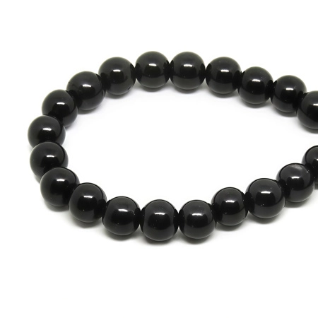 <p>Каменные бусины - натуральный грузинский гагат (гишер). Бусины немного отличаются по форме и размеру, отверстие около 1 мм. На поверхности могут встречаться небольшие щербинки естественного происхождения, обусловленные натуральным происхождением и мягкостью камня. Цена за упаковку 20 штук.</p>