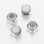 Бусина металлическая, 4мм, скругленный куб, базовый материал - нержавеющая сталь, без покрытия, 10 шт. <p>
Тяжеленькая металлическая бусина со скошенными гранями в форме скругленного кубика. Диаметр отверстия - около 2.3 мм. Бусина сделана из нержавеющей стали марки 304 (не окисляется, не темнеет). Оттенок может отличаться от фотографии и в разных поставках. Цена за 10 шт.
</p>
<p>
ВНИМАНИЕ: возможны полосы и небольшие неровности.
</p>