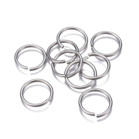 <p>Крупные соединительные колечки из нержавеющей стали марки 304 (используется в пищевой промышленности, не окисляется, не темнеет). Внешний диаметр колечка около 2 см, толщина около 2 мм. Между концами колечка может быть щель. Оттенок может отличаться от фотографии и в разных поставках. Цена за 10 колец.</p>