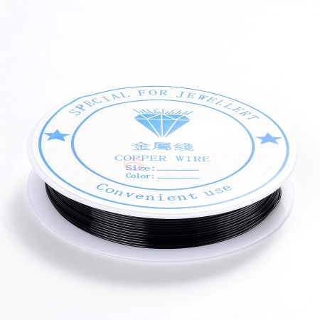 <p>Медная проволока с покрытием черного цвета. Используется для создания украшений, изготовления деревьев и цветов из бисера и камней, и прочих декоративных работ. Намотка может состоять из нескольких частей. Цена за катушку, примерно 8 метров.</p>