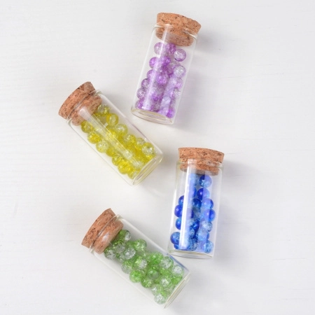 <p>
Стеклянная бутылочка с пробкой для декорирования или хранения бисера, бусин, мелкой фурнитуры. Бутылочка прямая, с широким горлышком, напоминает колбу или тубу. Размер бутылки 5.9*3 см, внутренний диаметр горлышка - 2.6 см. Объем около 30 мл. Размер может немного отличаться от заявленного. На бутылочках возможны небольшие царапинки и потертости. Цена за 1 шт.
</p>
<p>
ВНИМАНИЕ: возможны разводы и вертикальные полосы.
</p>