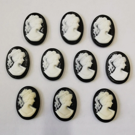 Камея акриловая, 18х13мм, девушка, белая на черном, 10 шт.