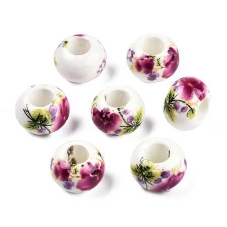 <p>
Ручная работа. Белая фарфоровая (porcelain) бусина в форме рондели с цветами лилового и сиреневого цвета. Диаметр отверстия около 5 мм. Можно использовать для браслетов типа Пандора. Оттенок может отличаться от фотографии и в разных поставках. Цена за 5 бусин.
</p>