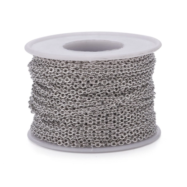 <p>Мелкая цепочка якорного плетения из нержавеющей стали (марка 304: используется в пищевой и медицинской промышленности, не окисляется, не темнеет, не облезает). Звенья запаяны. Якорное плетение. Размер звена примерно 3*2.5 мм; толщина проволоки, из которой сделаны звенья - около 0.5 мм. Оттенок может отличаться от фотографии и в разных поставках. Цена за 2 метра. При заказе нескольких метров, по возможности, отрезается цельным куском.</p>