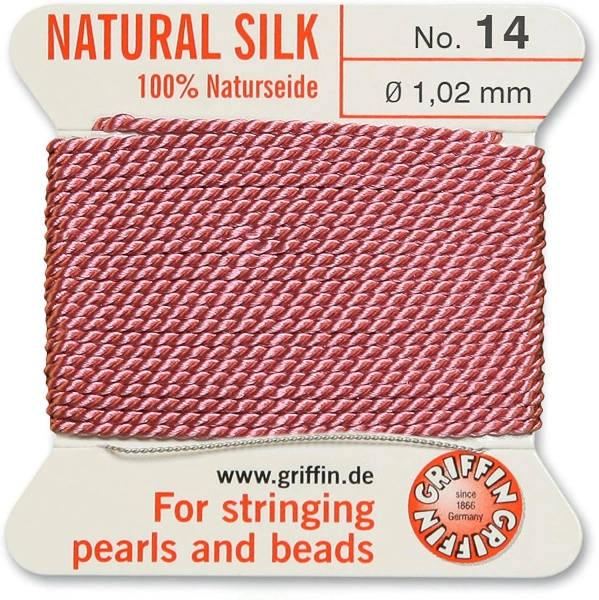 <p>Очень толстая и прочная нить из высококачественного натурального 100% шелка, произведена компанией Griffin (Германия). К нити прикреплена проволочная иголочка. Идеально подходит для использования с жемчугом и натуральными камнями. Толщина около 1,02 мм. Цена за моток 2 метра.</p>