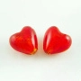 <p>Бусина-сердечко лэмпворк ручной работы красного цвета. Оттенок может отличаться от фотографии. В разных поставках цвет может варьироваться от оранжево-красного до бордового. Внутри - фольга. Бусины могут немного отличаться по форме и размеру. Отверстие может быть сделано не очень аккуратно; на бусинах могут быть небольшие неровности. Цена за 5 шт.</p>