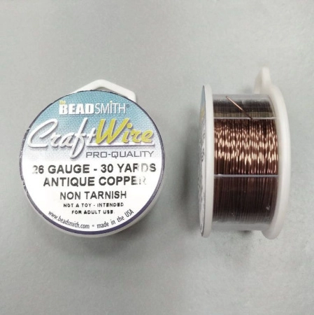 <p>Качественная не темнеющая медная проволока для создания украшений и других видов рукоделия. Марка Craft Wire pro-quality, цвет античная медь (Antique copper non tarnish). Базовый материал - медь. Толщина 26 gauge (около 0,405 мм). Намотка может состоять из нескольких частей. Цена за катушку 30 ярдов (около 27.4 метров). Произведена в США.</p>