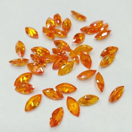 Ювелирный кристалл из фианита, 10х5мм, форма челнок, оранжевый, 1 шт.