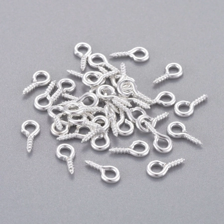 <p>Штифт вкручивающийся,покрытие под серебро. Общая длина 8.5 мм, диаметр петельки 4 мм, внутренний диаметр петельки 2 мм, толщина вкручиваемой части 1 мм. Оттенок может отличаться от фотографии и в разных поставках. Цена за 5 грамм (около 60 штук, фасуются без проверки на дефекты).</p>