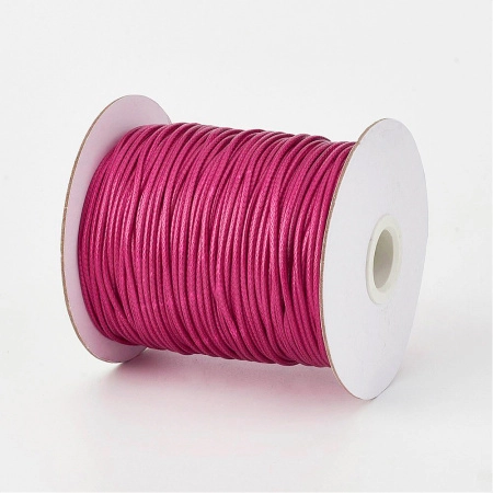 <p>Тонкий плетеный вощеный синтетический (полиэстеровый) шнур, цвет тёмно-розовый, оттенок может отличаться от фотографии. Толщина около 0.5-0.7 мм. По возможности, продается цельным куском, однако, может поставляться несколькими отрезами. Цена за 10 метров.  </p>