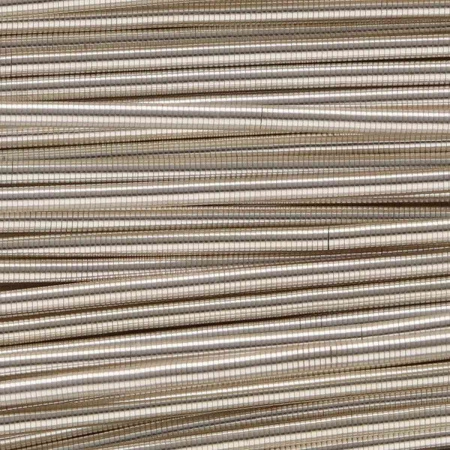 <p>
Гладкая посеребренная проволока-пружинка типа бульонка - канитель с серебристым покрытием. Тип: extra heavy. Толщина, заявленная производителем - 1.8 мм, может немного отличаться в разных поставках. Длина около 30-40 см (канитель нарезана производителем). На проволоке могут периодически встречаться заломы/растянутые участки. Оттенок может отличаться от фотографии и в разных поставках.
</p>