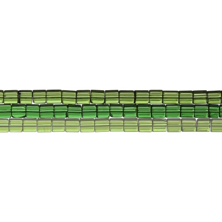 Бусины стеклянные, 4-5мм, кубики, зеленые, 72 шт., низка