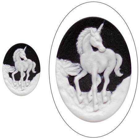 Камея акриловая, 25х18мм, вогнутая, единорог, белый на черном, 1 шт. Камея акриловая, 25х18мм, вогнутая, единорог, белый на черном, 1 шт.