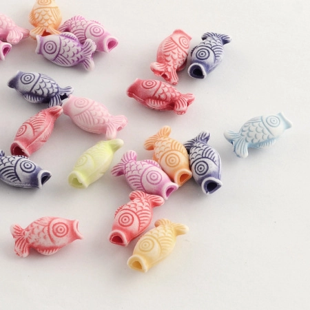 Бусины акриловые, 17х9х7мм, рыбки в пастельных тонах, 50 грамм