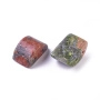<p>Каменные бусины - разделители для двурядных браслетов или колье, натуральный унакит (юнакит, эпидозит). На бусинах имеется два поперечных отверстия (у отверстий возможны небольшие дефекты). Длина около 14.5-15.5 мм, ширина около 10-11.5 мм, толщина около 6-7 мм. Оттенок может отличаться от фотографии и в разных поставках. Цена за 2 шт.</p>