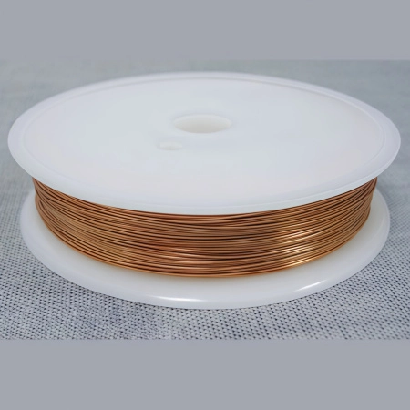 <p>Качественная медная проволока, цвет - яркая медь. Диаметр 0,6 мм. Намотка может состоять из нескольких частей. Цена за катушку около 8 метров.</p>