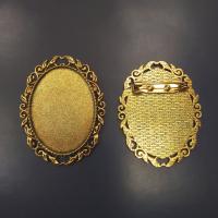 Рамка - основа для броши, 51х40мм (внутренний размер 40х30мм), с растительным узором, базовый материал - цинковый сплав, золотистого цвета с чернением, 2 шт.