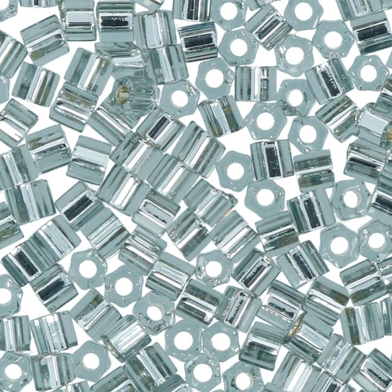 <p>Японский бисер TOHO Hexagon (шестигранный Тохо), размер 11/0 (2.2 мм). Прозрачный серый бисер с серебристой сердцевиной (Silver-Lined Black Diamond). Оттенок может отличаться от фотографии. Цена за 10 грамм. Среднее количество бисерин в 1 грамме Toho шестиугольном 11/0 от 80 до 90 штук, может сильно варьироваться в зависимости от вида бисера.</p>