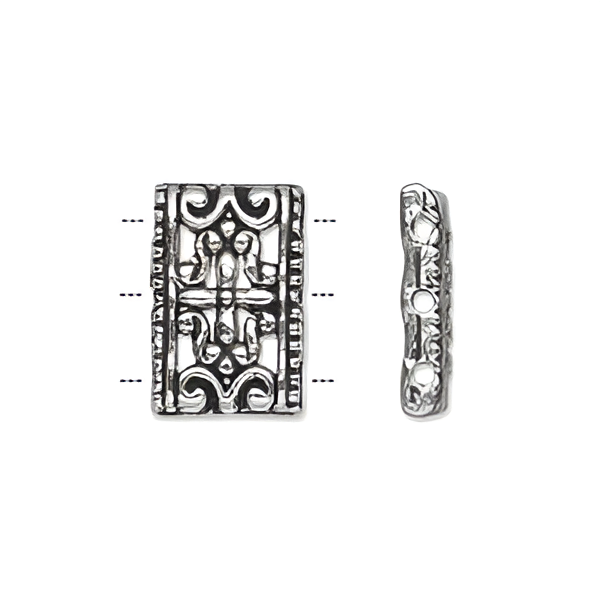 <p>Посеребренный разделитель в форме прямоугольника с резным растительным орнаментом. На три отверстия, односторонний. Оттенок может отличаться от фотографии и в разных поставках. Цена за 2 шт.</p>