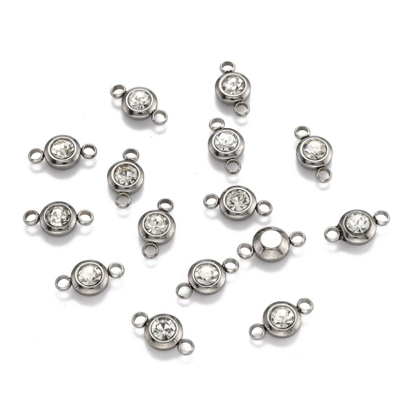 <p>Соединительный элемент - круг из нержавеющей стали марки 304 (используется в пищевой промышленности, не окисляется, не темнеет, не облезает). Коннектор декорирован кристально-прозрачным фианитом (Cubic Zirconia– кубик циркония, CZ). Отлично подойдет для создания нежных, изящных браслетов, серег, колье. Коннекторы в разных поставках могут немного отличаться по форме. Оттенок может отличаться от фотографии и в разных поставках. Цена за 2 шт.</p>