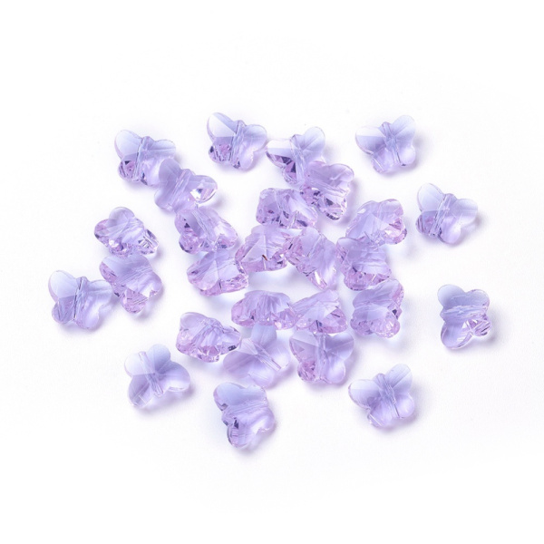 <p>Яркие, летние стеклянные бусины-бабочки сиреневого цвета. Оттенок может отличаться от фотографии. Имитация бабочек Сваровски. Отверстие около 0.9 мм. Цена за 5 шт.</p><p>ВНИМАНИЕ: возможны небольшие щербинки по краю и царапинки.</p>