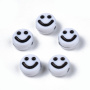 <p>Бюджетные плоские двусторонние бусины из акрила белого цвета с чёрными смайликами (улыбающимися рожицами). Круглые бусины-подушечки размером примерно 7*4 мм, диаметр отверстия - около 1.1 мм. Отлично сочетаются с бусинами-буквами, подходят для создания браслетов, чокеров, брошей, тегов. Оттенок может отличаться от фотографии и в разных поставках. Цена за упаковку 50 грамм (около 430 бусин).</p>