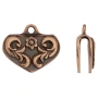 <p>Узорные концевики-зажимы с объемными деталями в форме цветка и завитков с одной стороны и прорезанными деталями цветка и завитков с другой стороны. Подойдут для ленты, плоского кожаного шнура или плоского бисерного браслета шириной примерно до 17 мм. Не подходит для тонких лент и шнуров. Дизайн Scrollwork. Диаметр отверстия у петельки около 2,5 мм. Размеры могут немного отличаться от заявленного. Базовый материал - металлический сплав на основе олова, цвет под античную медь (медное покрытие с чернением). Оттенок может отличаться от фотографии и в разных поставках. Качественная брендовая американская фурнитура компании Tierra Cast (Тьерра Каст, США). Артикул производителя: 94-3238-18. Цена за пару.<p>
