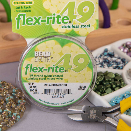 <p>
Профессиональный ювелирный тросик Flex-Rite с нейлоновым покрытием. 49-жильный тросик премиум-класса. Цвет стальной (темно-серебристый). Оттенок может отличаться от фотографии и в разных поставках. На фотографии изображена катушка, с которой мы отрезаем тросик. Тросик в заказ вкладывается без катушки! Цена за отрезок 50 см. При заказе нескольких единиц отрезается цельным куском.
</p>