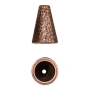 <p>Конус с молотковым (битым, hammered) дизайном. Внутренний диаметр - около 7.5 мм. Отлично подойдет для создания украшений в стиле кантри (rustic style). Производство Тьерра Каст. Артикул производителя: 94-5854-18. Оттенок может отличаться от фотографии и в разных поставках. Цена за 1 шт.</p>