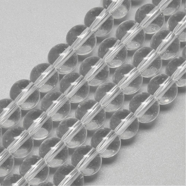 <p>Стеклянные бусины - гладкие шарики, цвет прозрачный белый. В низке около 40 бусин. Бусины могут незначительно отличаться по размеру и форме. Оттенок может немного отличаться от представленного на фото. Цена за низку, низки формируются без проверки каждой бусины на дефекты.</p>