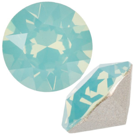 <p>Ювелирный кристалл Swarovski Fancy Stone Xirius Chaton (1088). Форма шатон (круглая), размер 3.1 мм (pp24). Цвет сине-зелёный с жёлтой искоркой - тихоокеанский опал (PACIFIC OPAL 390), с фольгой (foiled). Оттенок может немного отличаться от фотографии. Данные стразы с выпуклым основанием подходят для использования с цапами, вклеивания в фурнитуру с чашами (выемками) для кристаллов. Производство: Австрия. Цена за 20 шт.</p>