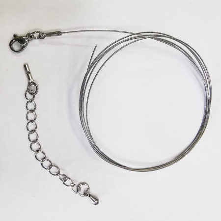 Набор для бус (колье, браслета), тросик стального цвета с концевиками, карабином и удлинителем из нержавеющей стали, базовый материал - нержавеющая сталь, 1 метр + 8 см