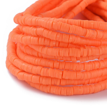 <p>Плоские круглые бусины - чипсы (диски, рондели heishi) ручной работы из полимерной глины (пластики). Бусины могут немного отличаться по форме и размеру. Оттенок может отличаться от фотографии. Бусины довольно мягкие, гибкие, напоминают каучук. Цвет: ярко-оранжевый. Цена за низку длиной около 43 см, около 350-400 бусин.</p>