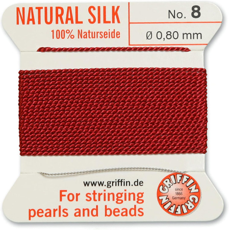 <p>Толстая и прочная нить из высококачественного натурального 100% шелка, произведена компанией Griffin (Германия). К нити прикреплена проволочная иголочка. Идеально подходит для использования с жемчугом и натуральными камнями. Толщина около 0,8 мм. Цена за моток 2 метра.</p>