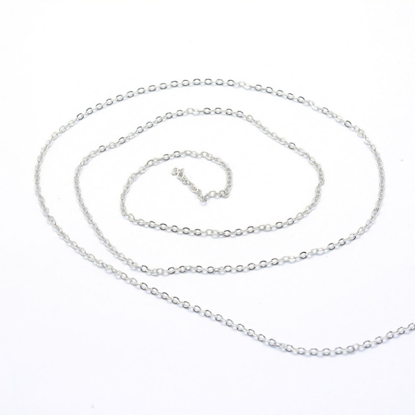 <p>
Качественная цепочка стального цвета. Базовый материал - латунь. Звенья запаяны, не рвется, покрытие не облезает. Хорошо подходит по цвету под тибетское серебро. Размер звеньев в разных партиях варьируется от 2х1.8 мм до 2.6х2 мм. Оттенок может отличаться от фотографии и от партии к партии. Цена за 2 метра. При заказе нескольких метров, по возможности, продается цельным куском.
</p>