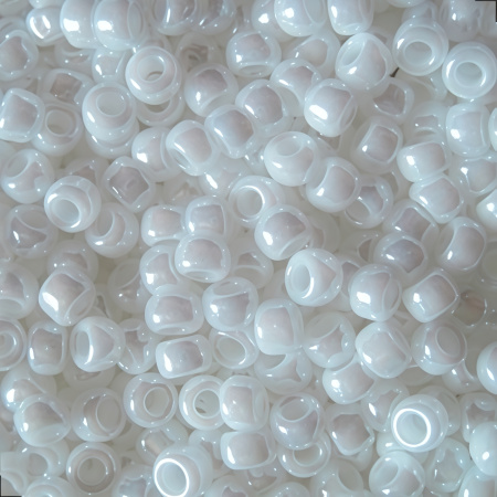 Бисер TOHO круглый, размер 11/0, цвет #121 (Непрозрачный глянцевый, белый), 10 грамм