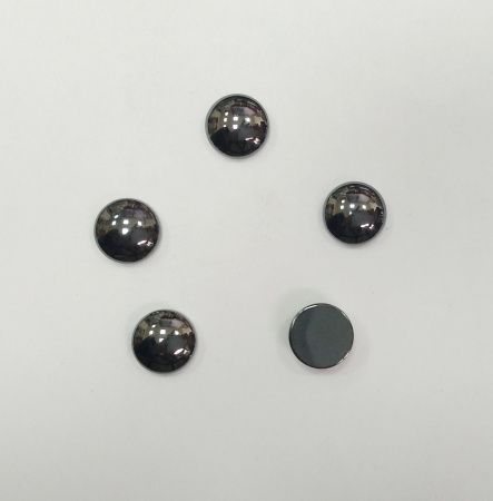 <p>
Каменный кабошон из гематита. Гематит создан искусственно, по составу аналогичен натуральному. Оттенок может отличаться от фотографии. Размер может немного отличаться от заявленного. Цена за 5 шт.
</p>