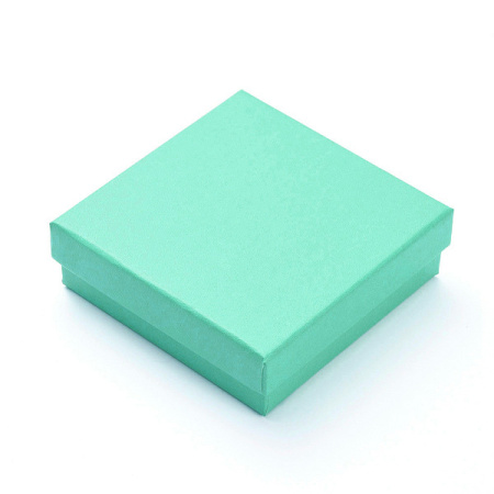 <p>Подарочная коробочка для упаковки украшений, из дизайнерского картона с тиснением, цвет тиффани, внутри подкладка из чёрного поролона с прорезями для серег-гвоздиков и обычных серег, кулона, кольца. Подходит для также для браслетов, небольших бус и брелоков. Оттенок может отличаться от фотографии. Внутренний размер 84*84*27 (без учета подкладки). Цена за 1 шт.</p>