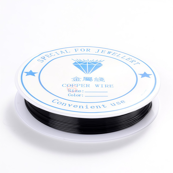 <p>Медная проволока с покрытием черного цвета. Используется для создания украшений, изготовления деревьев и цветов из бисера и камней, и прочих декоративных работ. Намотка может состоять из нескольких частей. Цена за катушку, примерно 8 метров.</p>