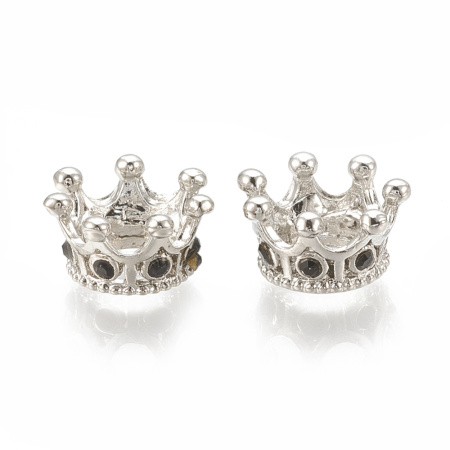 <p>Небольшая эффектная бусина корона с покрытием под родий. Размер отверстия с одной стороны около 7 мм, с другой - около 5 мм. Инкрустация черными стразами в технике паве. Оттенок может отличаться от фотографии и в разных поставках. Цена за 2 шт.</p><p>ВНИМАНИЕ: на покрытии возможны небольшие неровности; фианиты могут быть вклеены не очень ровно.</p>