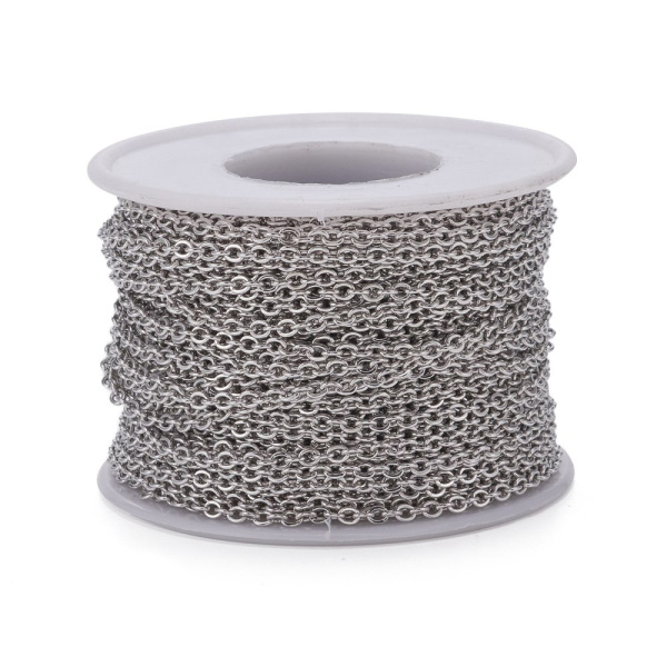 <p>Мелкая цепочка якорного плетения из нержавеющей стали (марка 304: используется в пищевой и медицинской промышленности, не окисляется, не темнеет, не облезает). Звенья запаяны. Якорное плетение. Размер звена примерно 3*2.5 мм; толщина проволоки, из которой сделаны звенья - около 0.5 мм. Оттенок может отличаться от фотографии и в разных поставках. Цена за 2 метра. При заказе нескольких метров, по возможности, отрезается цельным куском.</p>