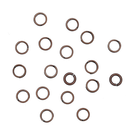 <p>Бюджетные двойные колечки медного цвета. Отлично подойдут в качестве держателей для тяжелых подвесок. Толщина проволоки - около 0.6 мм, толщина двойной части - около 1.2 мм. Цена за упаковку 5 грамм (около 95 штук).</p>