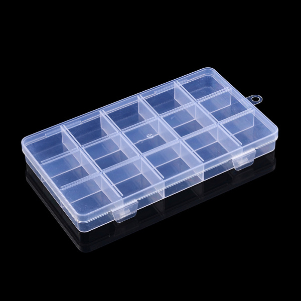 <p>Прямоугольный контейнер (пенал) для хранения фурнитуры из качественного прозрачного пластика с двумя защёлками. У органайзера имеется 15 ячеек с внутренним размером примерно 3.3*3 см. На торцевой части контейнера имеется петелька для подвешивания. На коробочке возможны небольшие царапинки, пятнышки. Цена за 2 шт.</p>