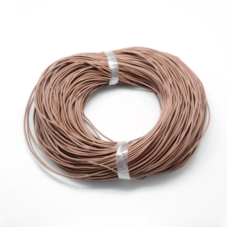 <p>Шнур из натуральной спрессованной кожи, окрашенный в светло-кофейный (бежевый) цвет. Толщина шнура может немного отличаться от заявленной. Оттенок может отличаться от фотографии и в разных поставках. По возможности, продается цельным куском, однако, может поставляться несколькими отрезами. Цена за 2 метра.</p>